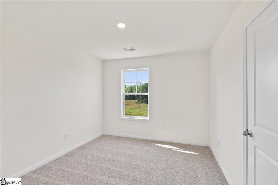 Spacious, unfurnished interior of a new home in Halton Oaks, Spartanburg (Image 22). Spacious, unfurnished interior of a new home in Halton Oaks, Spartanburg (Image 22).