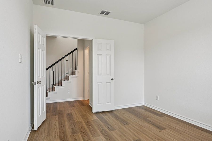 Spacious, unfurnished interior of a new home in Eagle Creek, Denton (Image 13). Spacious, unfurnished interior of a new home in Eagle Creek, Denton (Image 13).