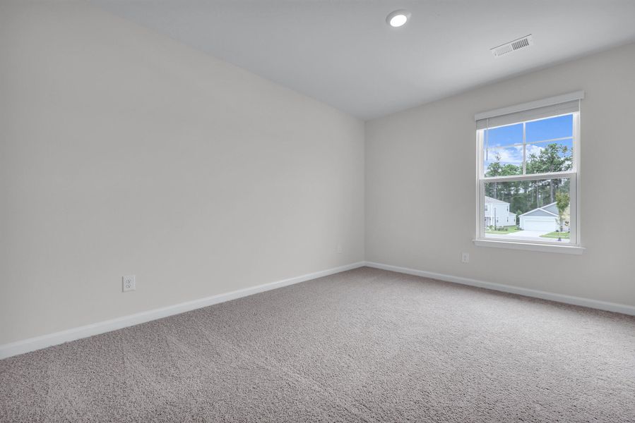 Spacious, unfurnished interior of a new home in Hillcrest, Ravenel (Image 21).