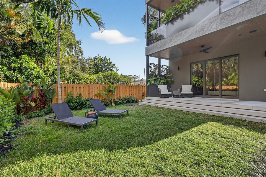 Exterior details and patio area of a home in , Biscayne Park (Image 3).