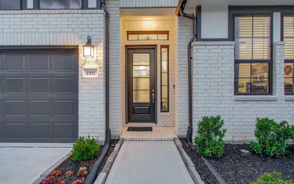 Inviting Front Entry