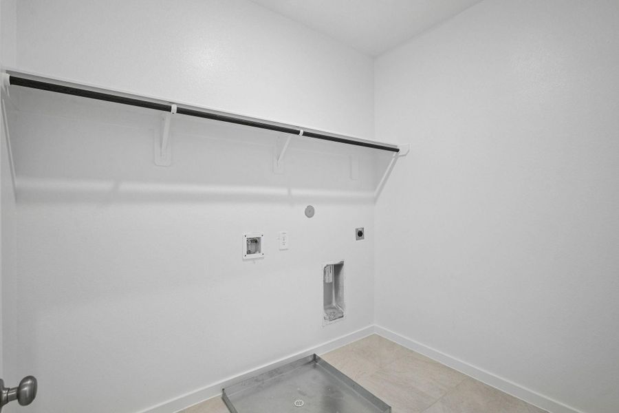 Spacious, unfurnished interior of a new home in Kemah Crossing - City Series, Kemah (Image 18). Spacious, unfurnished interior of a new home in Kemah Crossing - City Series, Kemah (Image 18).