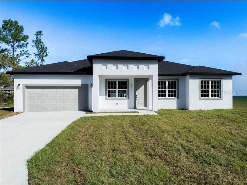 Exterior details and patio area of a home in , Ocala (Image 18).