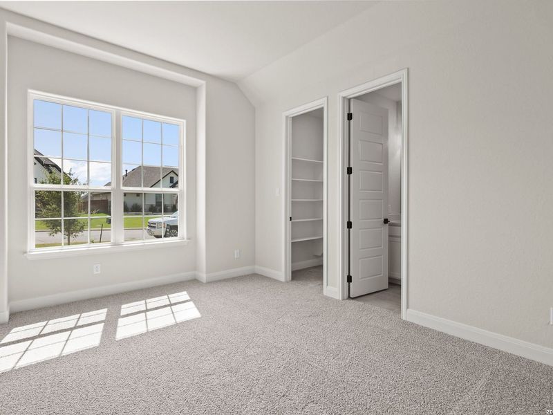 Spacious, unfurnished interior of a new home in Potranco Oaks, Castroville (Image 45).