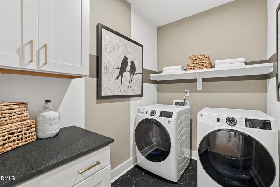 Altis at Serenity_Cypress Cove Model_Lau