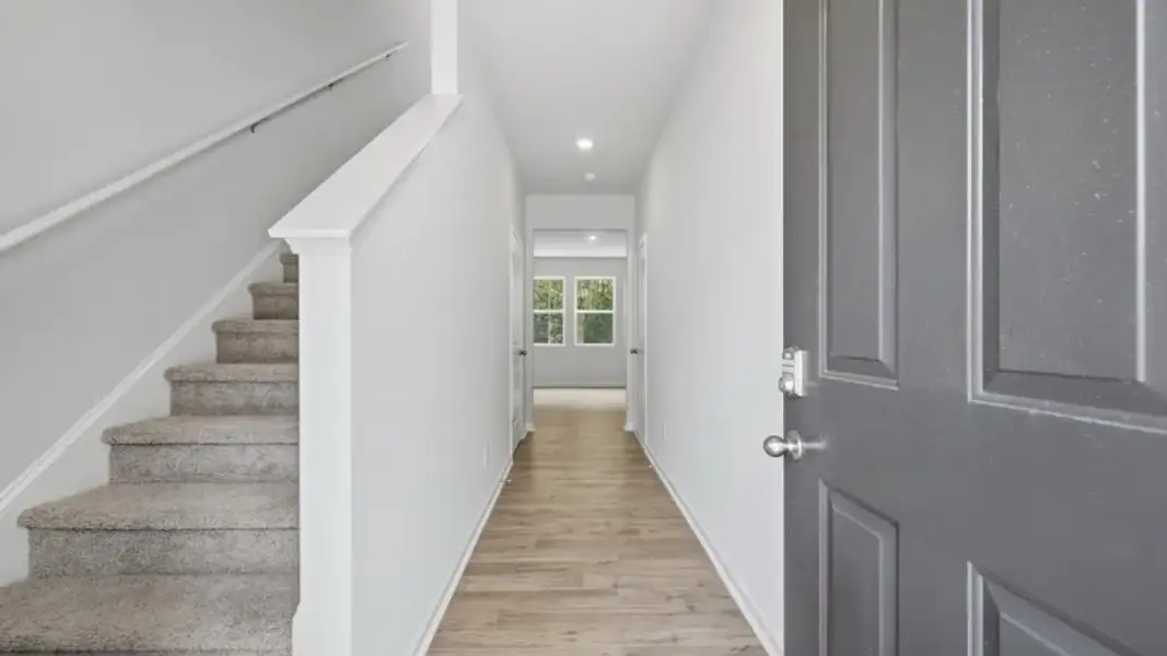 Spacious, unfurnished interior of a new home in Oaks at Cedar Grove, Fairburn (Image 9). Spacious, unfurnished interior of a new home in Oaks at Cedar Grove, Fairburn (Image 9).