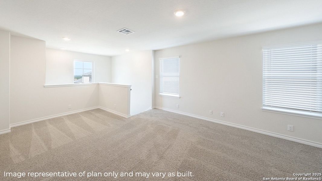 Spacious, unfurnished interior of a new home in Brookstone Creek, San Antonio (Image 14).
