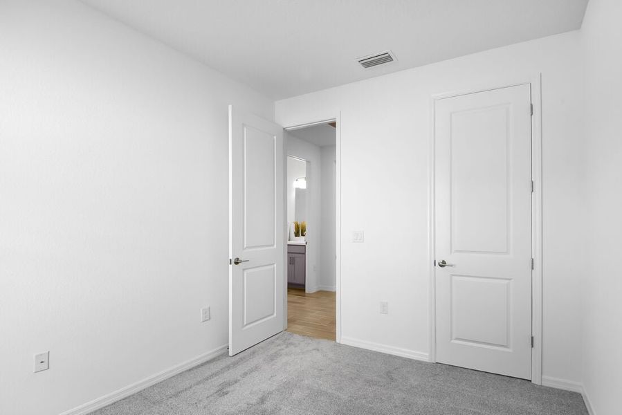 Spacious, unfurnished interior of a new home in Windward Preserve, Cocoa (Image 38).