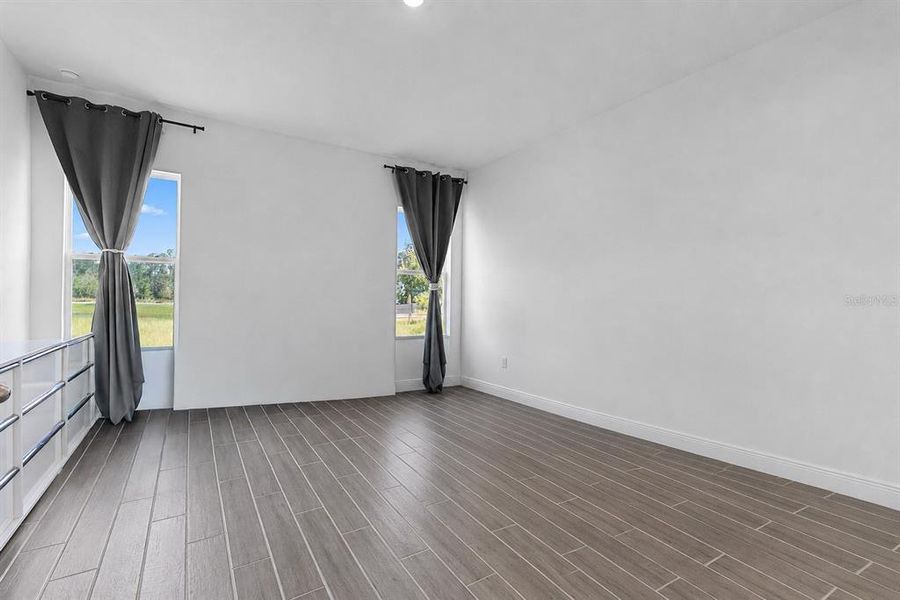 Spacious, unfurnished interior of a new home in Palms at Windermere, Windermere (Image 20). Spacious, unfurnished interior of a new home in Palms at Windermere, Windermere (Image 20).