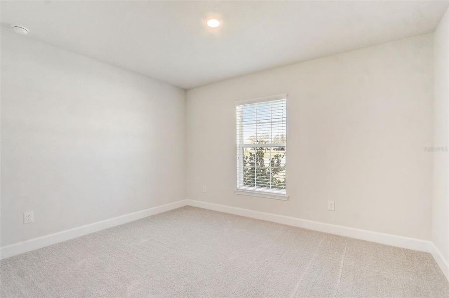 Spacious, unfurnished interior of a new home in , Ocala (Image 28).