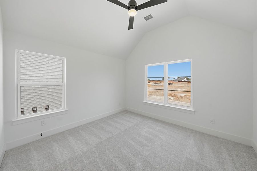 Spacious, unfurnished interior of a new home in Furst Ranch, Argyle (Image 39).