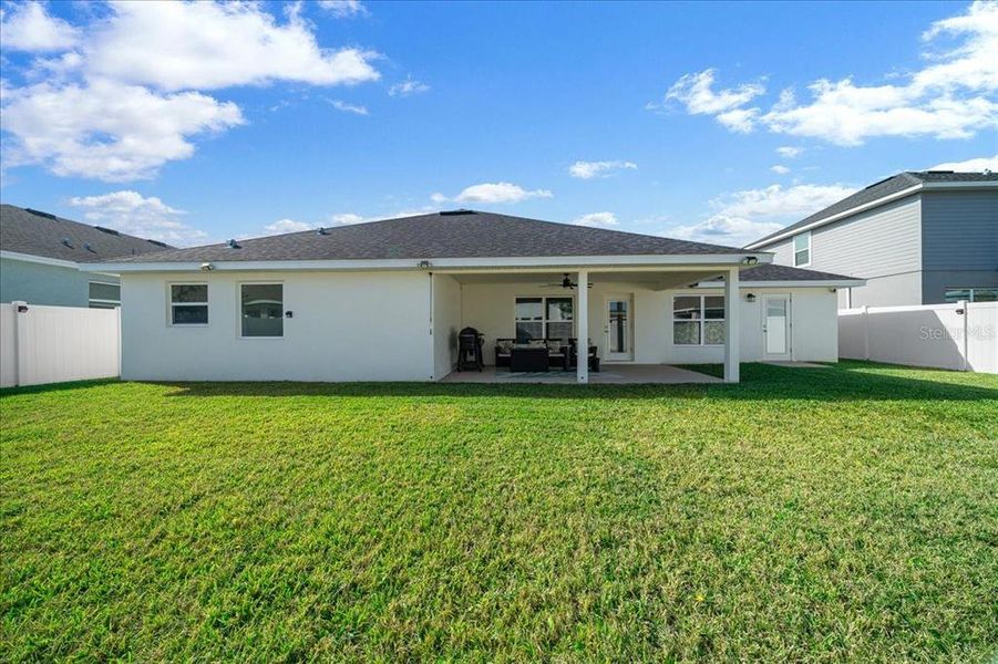 Exterior details and patio area of a home in , Ocala (Image 2). Exterior details and patio area of a home in , Ocala (Image 2).