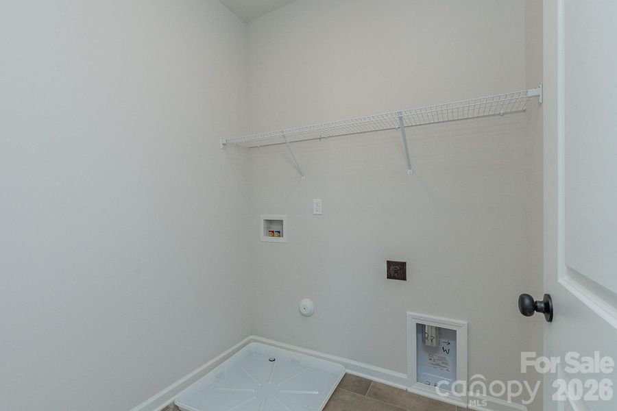 Spacious, unfurnished interior of a new home in Green Acres, Mount Pleasant (Image 20).