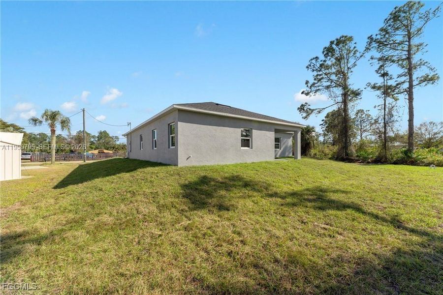Exterior details and patio area of a home in , Lehigh Acres (Image 16).