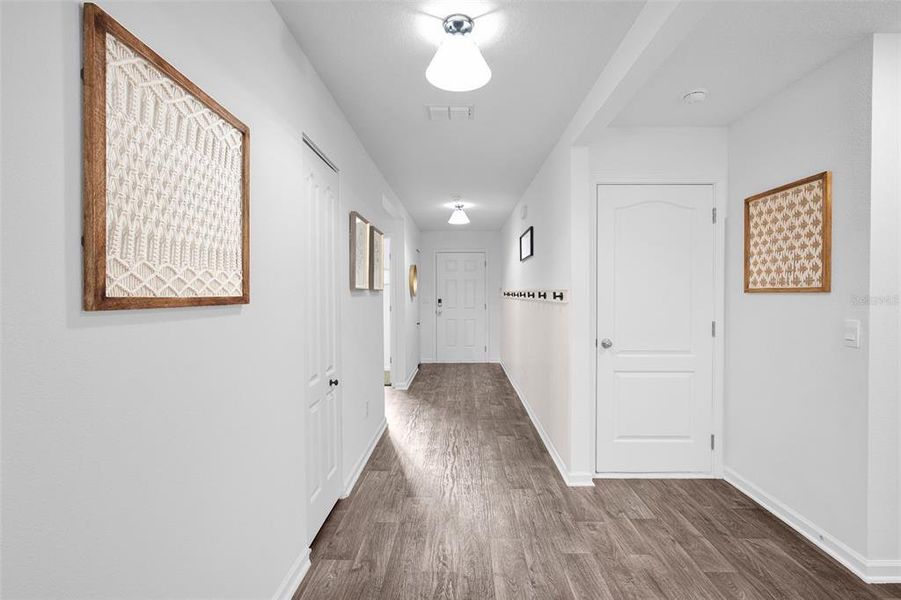 Spacious, unfurnished interior of a new home in Sawmill Branch, Palm Coast (Image 21).