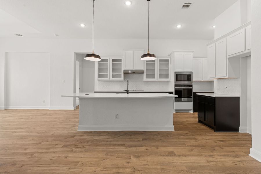 2,599sf New Home in Castroville, TX. - Slide 15 2,599sf New Home in Castroville, TX. - Slide 15