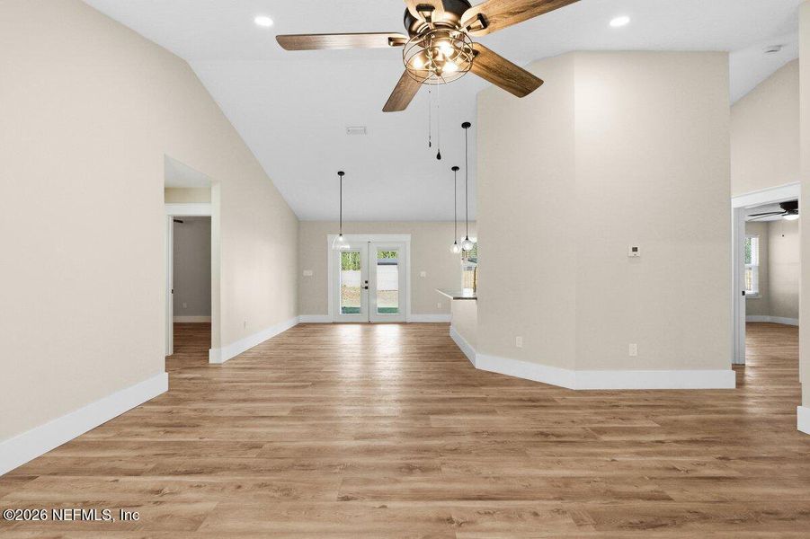 Spacious, unfurnished interior of a new home in , Jacksonville (Image 19).