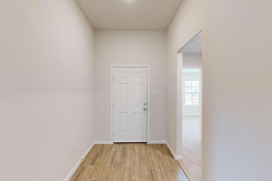 Spacious, unfurnished interior of a new home in Sanderos, Fort Worth (Image 29). Spacious, unfurnished interior of a new home in Sanderos, Fort Worth (Image 29).