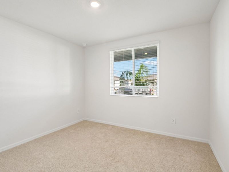 Spacious, unfurnished interior of a new home in Pine Ridge Meadows, Hudson (Image 20).