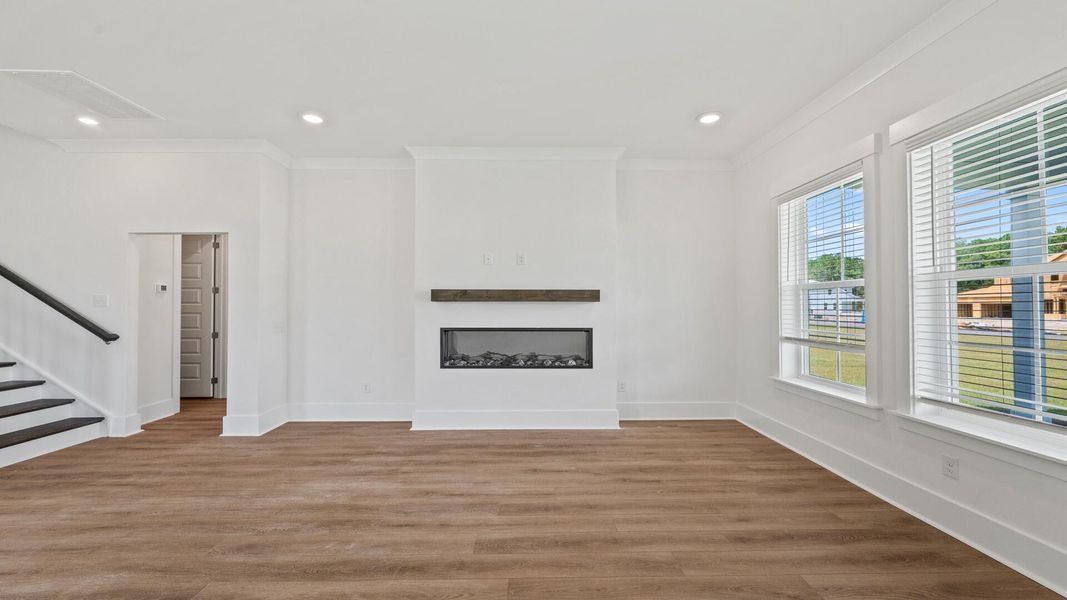 Spacious, unfurnished interior of a new home in Pamlico Terrace, Awendaw (Image 20).