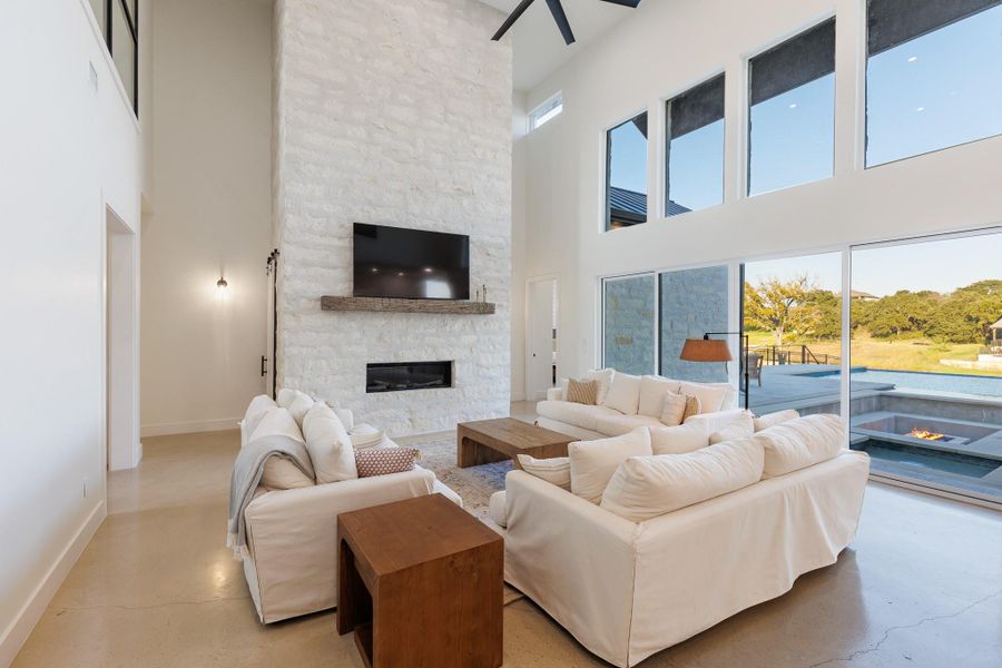 LIVING ROOM