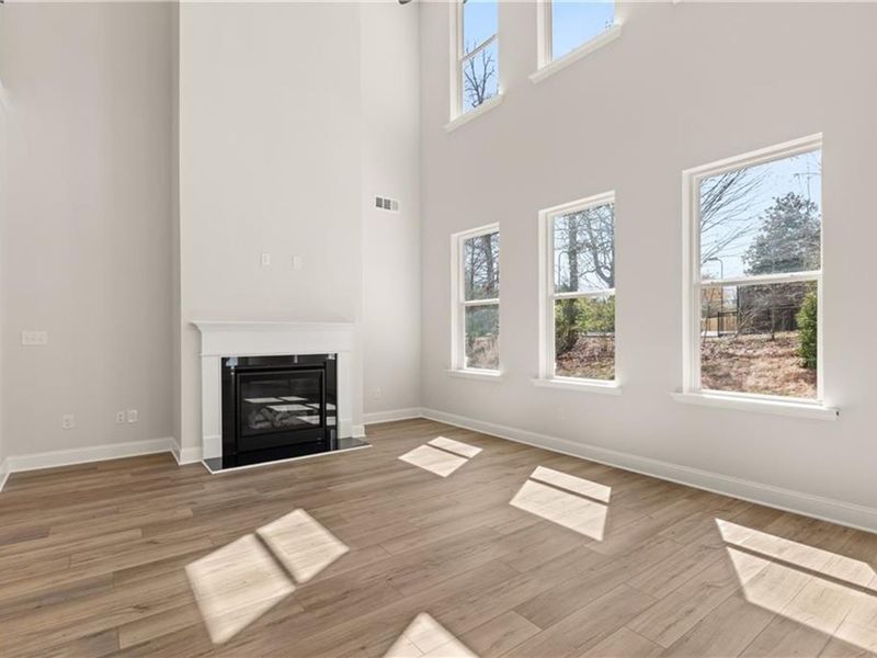 Spacious, unfurnished interior of a new home in Melody Lakeside Estates, Buford (Image 18).