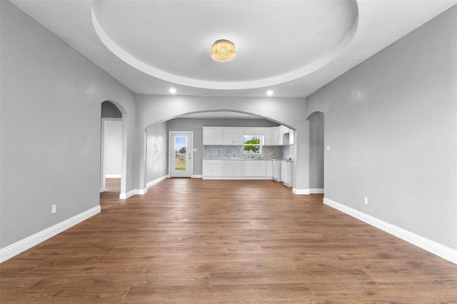 Spacious, unfurnished interior of a new home in , Rice (Image 9).