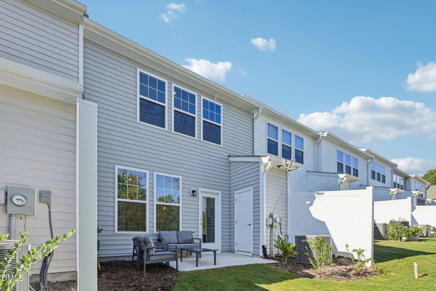 36-web-or-mls-Honeydew Way-S0710-036