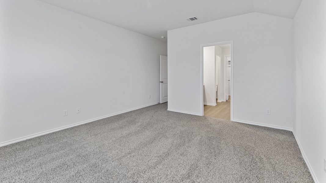 Spacious, unfurnished interior of a new home in Waverly Estates, Josephine (Image 27).