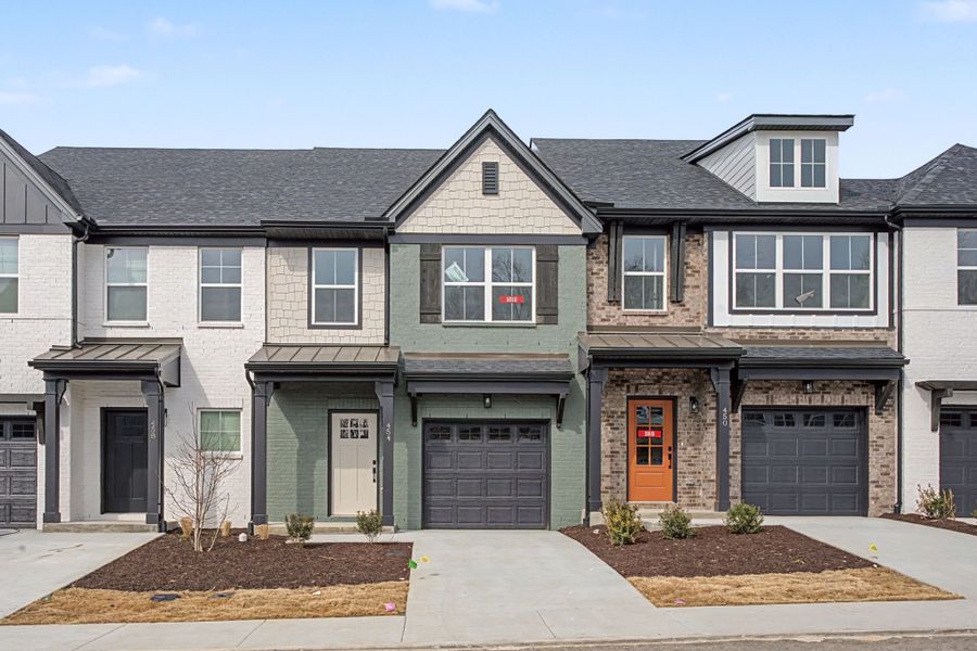 Photo of another unit. Design selections and features may vary.