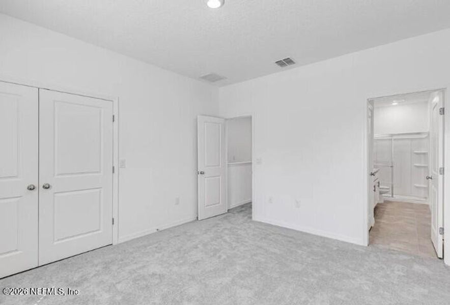 Spacious, unfurnished interior of a new home in , Jacksonville (Image 13).