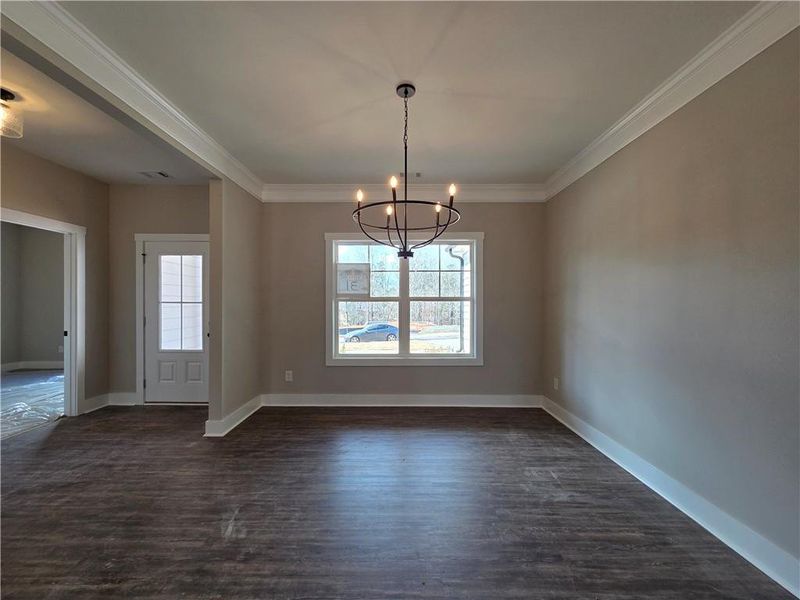 Spacious, unfurnished interior of a new home in Benson Estates, Dallas (Image 18).