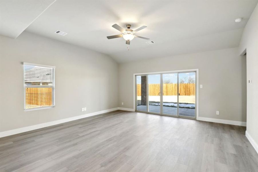 Photo is not of the actual home, but is an inspirational photo of builder’s model home and may depict options, furnishings, and/or decorator features that are not included. Photo is not of the actual home, but is an inspirational photo of builder’s model home and may depict options, furnishings, and/or decorator features that are not included.