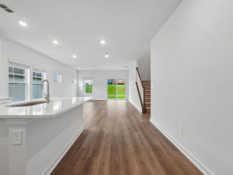 Spacious, unfurnished interior of a new home in Oxford Station, Salisbury (Image 12).