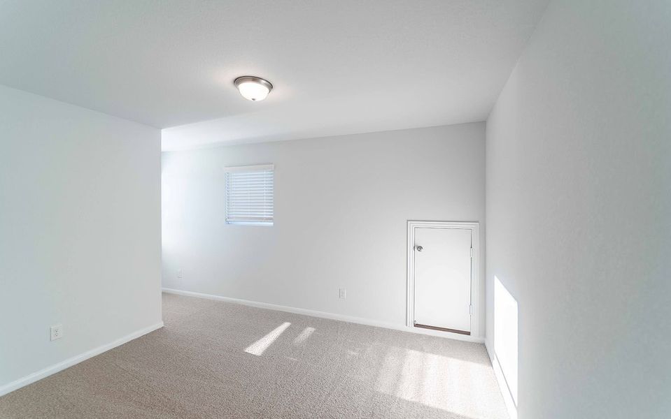 Spacious, unfurnished interior of a new home in Sunset Oaks, Maxwell (Image 14).