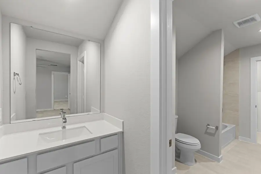 Furnished interior view inside a new home in Briarwood Crossing, Rosenberg (Image 10). Furnished interior view inside a new home in Briarwood Crossing, Rosenberg (Image 10).