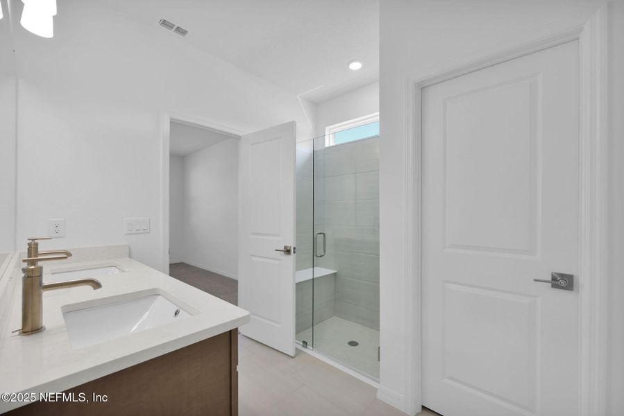 Furnished interior view inside a new home in Bradley Creek, Green Cove Springs (Image 9).