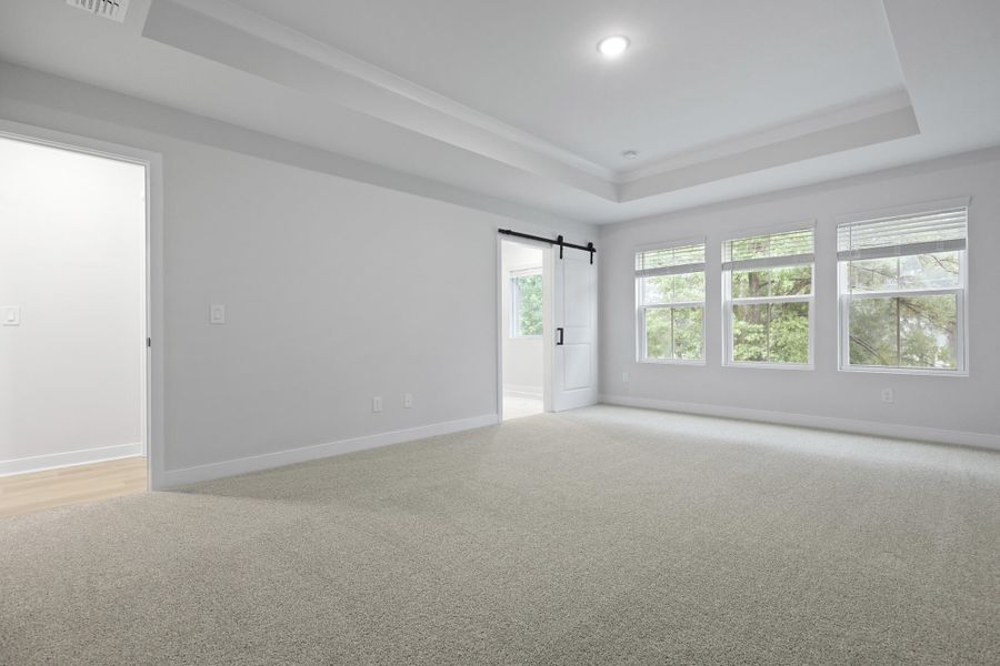 Spacious, unfurnished interior of a new home in Stono Village, Hollywood (Image 17).