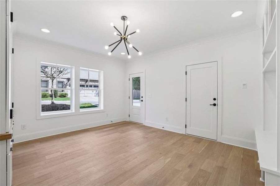 Spacious, unfurnished interior of a new home in , Brookhaven (Image 20).