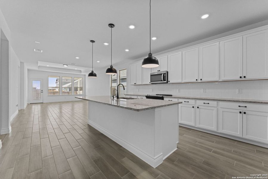 Furnished interior view inside a new home in Lily Springs, Seguin (Image 10).