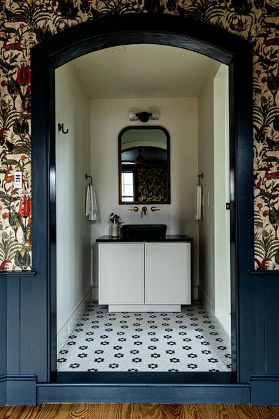 Furnished interior view inside a new home in , Charleston (Image 6).