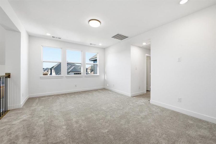 Spacious, unfurnished interior of a new home in Mosaic: 60ft. lots, Celina (Image 25).