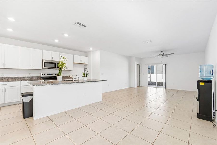 Furnished interior view inside a new home in , Zephyrhills (Image 11).