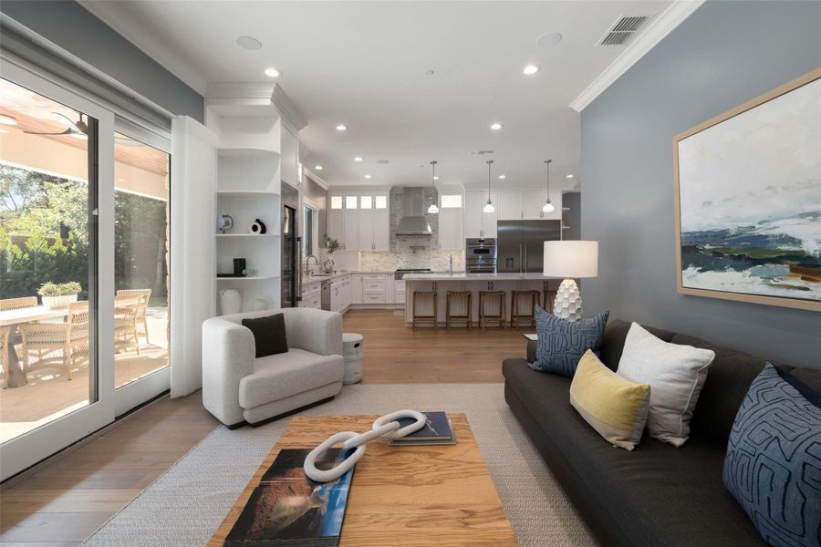 Furnished interior view inside a new home in , Austin (Image 27). Furnished interior view inside a new home in , Austin (Image 27).