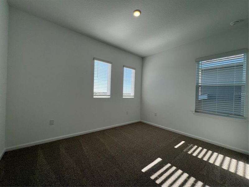 Spacious, unfurnished interior of a new home in Hills of Minneola, Minneola (Image 14).