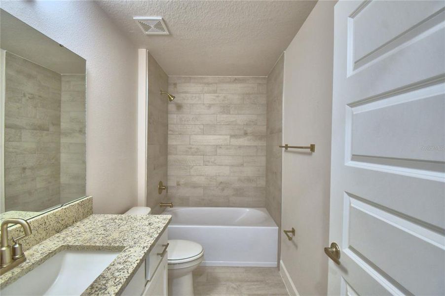 Furnished interior view inside a new home in Lake Juliana Estates, Auburndale (Image 11).