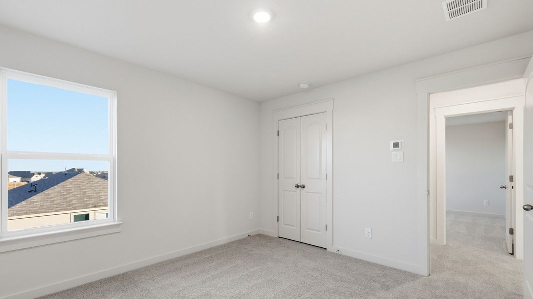 Furnished interior view inside a new home in Walden Pond, Forney (Image 39). Furnished interior view inside a new home in Walden Pond, Forney (Image 39).