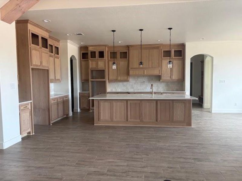 Image 6 of a home in . Image 6 of a home in .