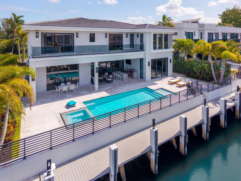 Furnished interior view inside a new home in , Boca Raton (Image 63). Furnished interior view inside a new home in , Boca Raton (Image 63).