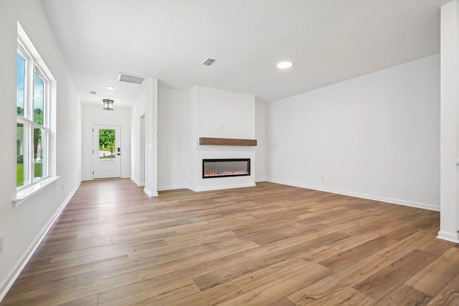 Representative images and renderings are for illustrative purposes. Actual structural options and design finishes of home may vary. Representative images and renderings are for illustrative purposes. Actual structural options and design finishes of home may vary.